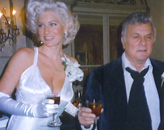 Tony Curtis and his future bride, Jill Vandenberg, at Emanuel gala in 1995