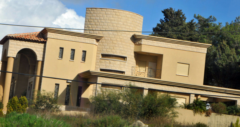 Isfiya house